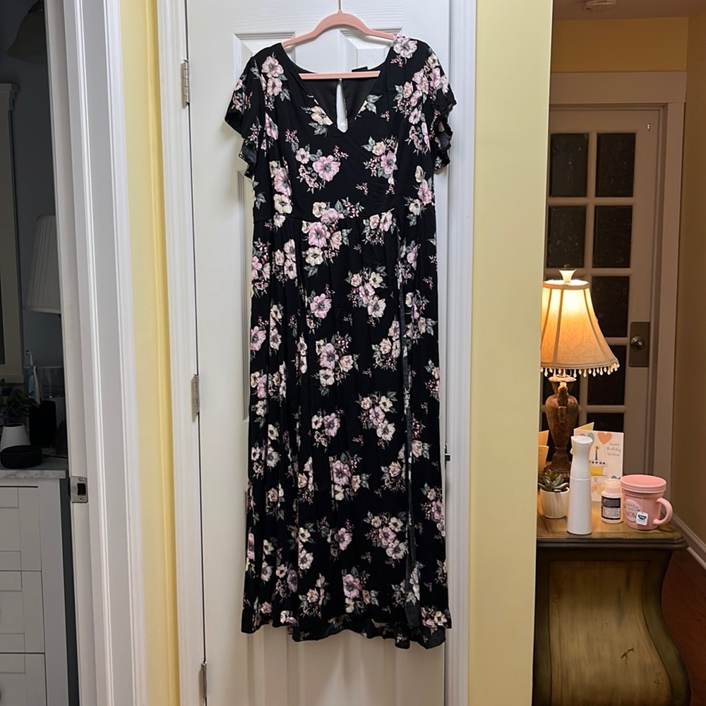 torrid size 3 maxi dress black floral